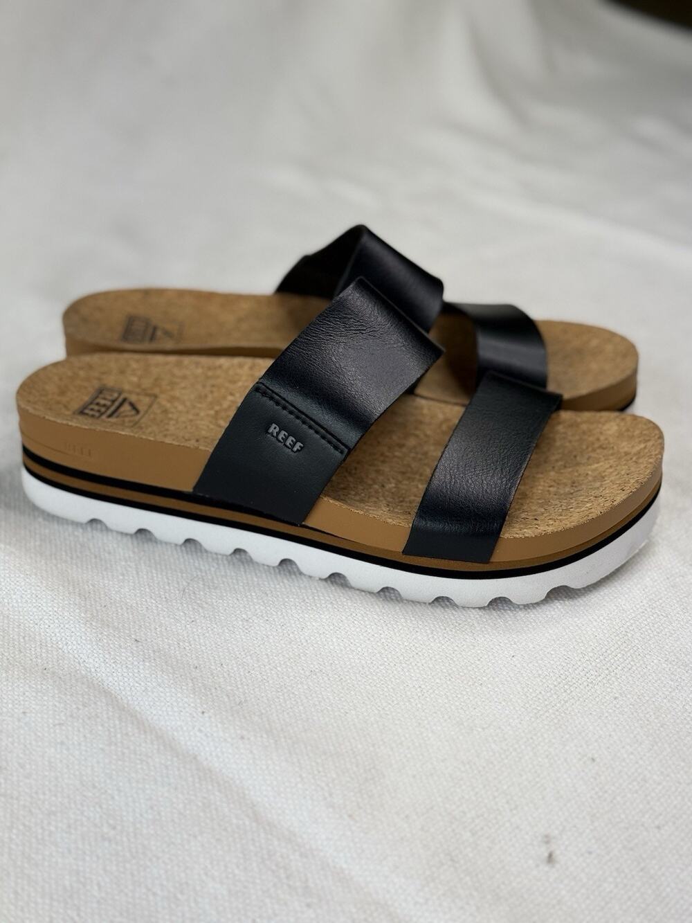 Reef Cushion Vista Hi Women's Sandals Black 8 Medium